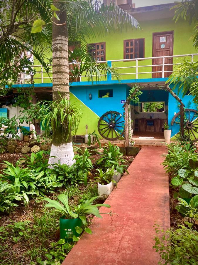 Yaxche Centro Hostal Y Camping Bacalar Ngoại thất bức ảnh