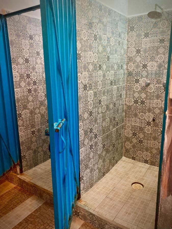 Yaxche Centro Hostal Y Camping Bacalar Ngoại thất bức ảnh