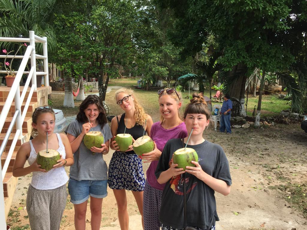 Yaxche Centro Hostal Y Camping Bacalar Ngoại thất bức ảnh