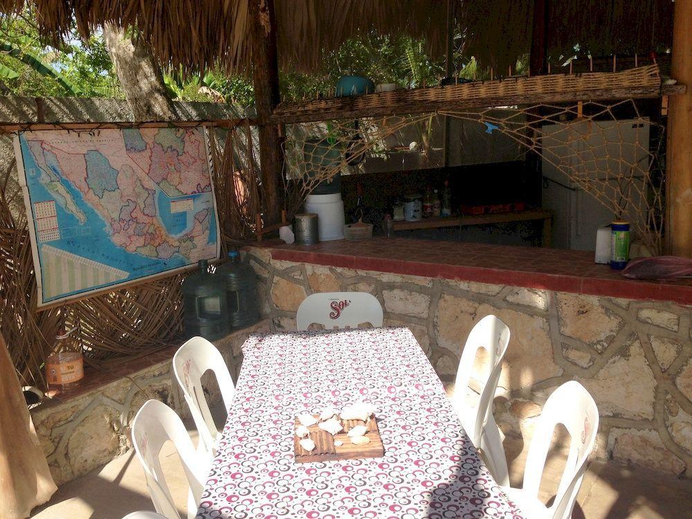 Yaxche Centro Hostal Y Camping Bacalar Ngoại thất bức ảnh