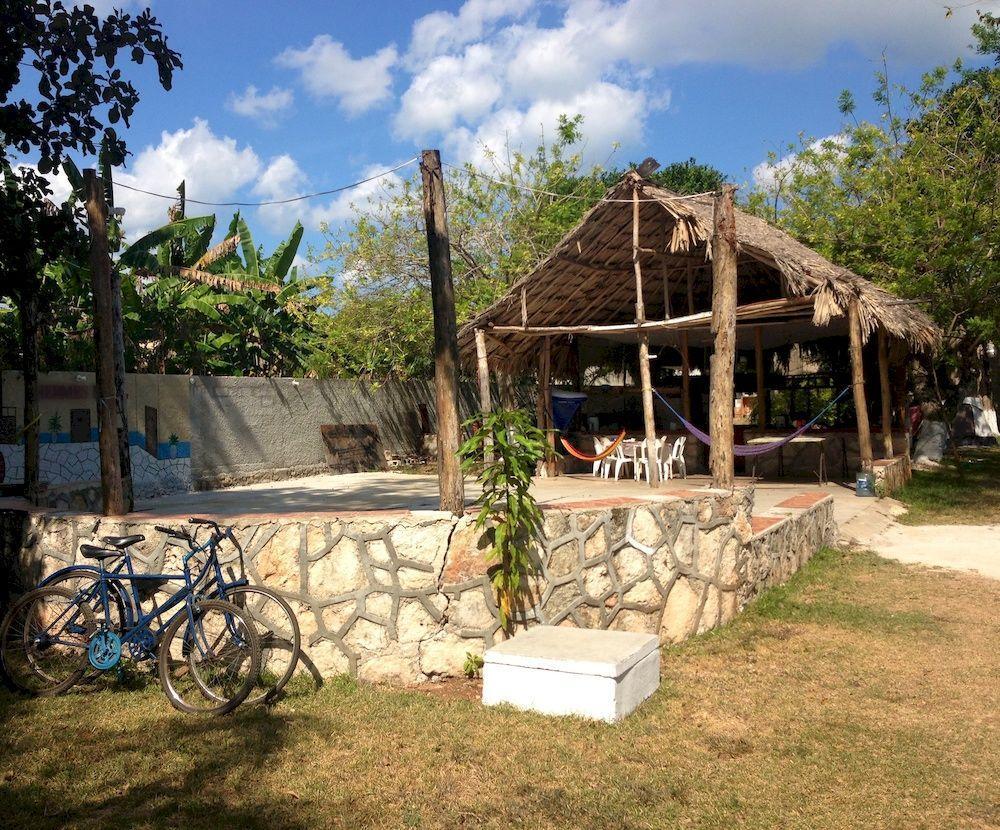 Yaxche Centro Hostal Y Camping Bacalar Ngoại thất bức ảnh