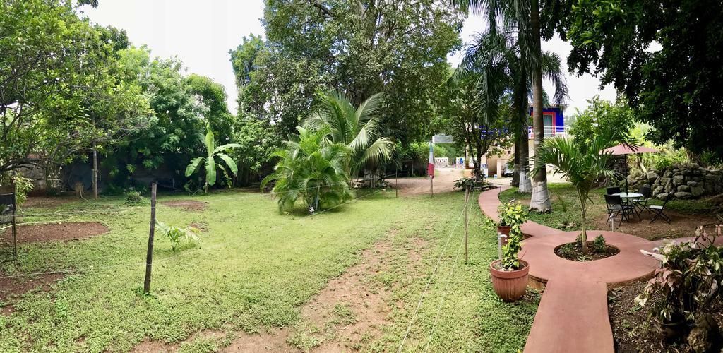 Yaxche Centro Hostal Y Camping Bacalar Ngoại thất bức ảnh